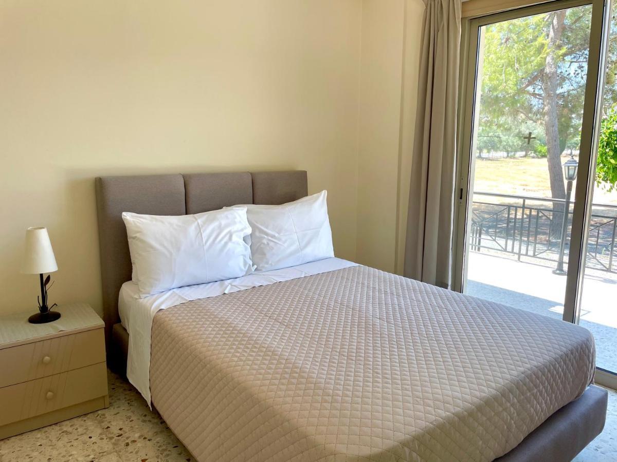 Himonas Apartments Pissouri Eksteriør billede