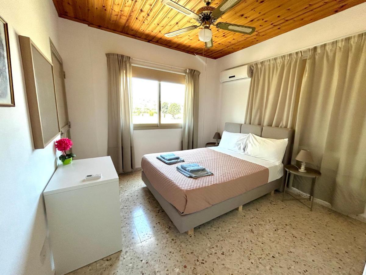 Himonas Apartments Pissouri Eksteriør billede