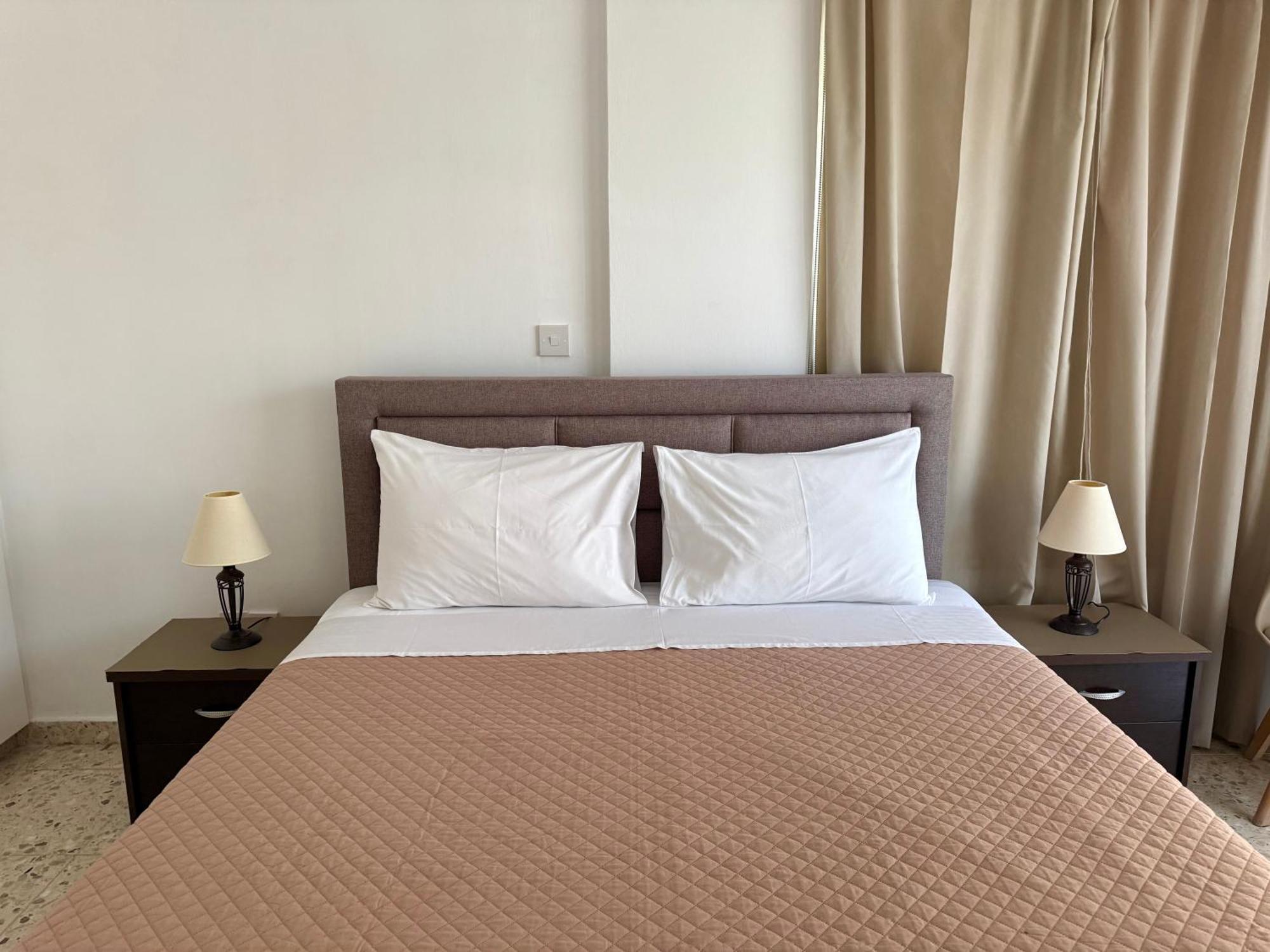 Himonas Apartments Pissouri Eksteriør billede
