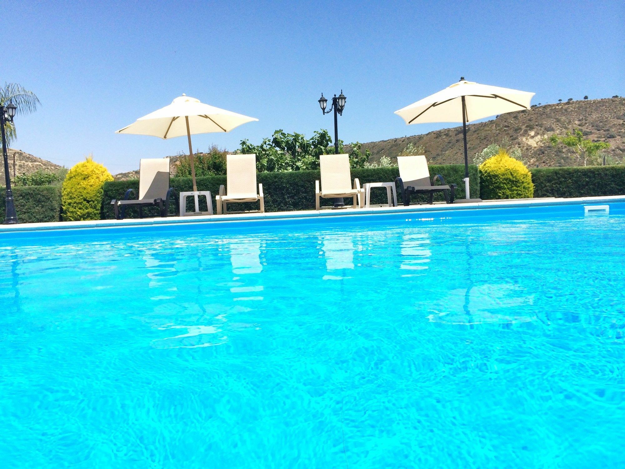 Himonas Apartments Pissouri Eksteriør billede