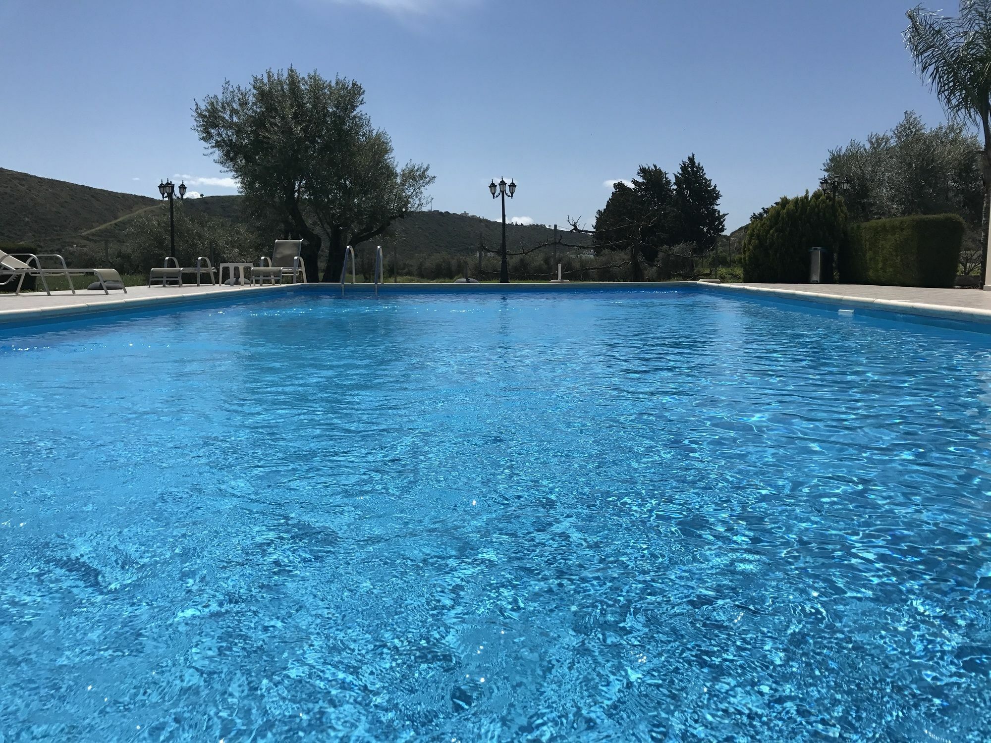 Himonas Apartments Pissouri Eksteriør billede