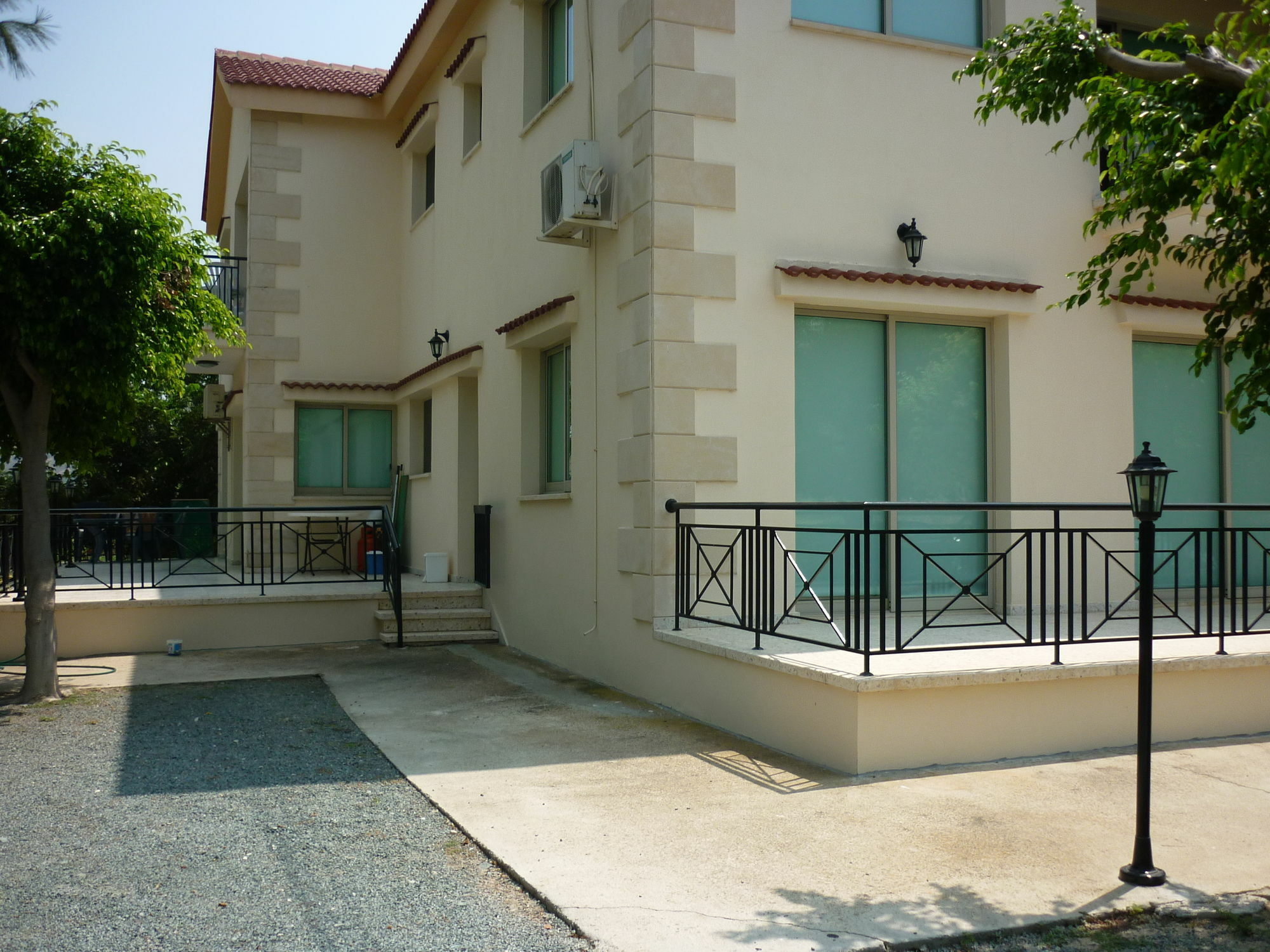 Himonas Apartments Pissouri Eksteriør billede