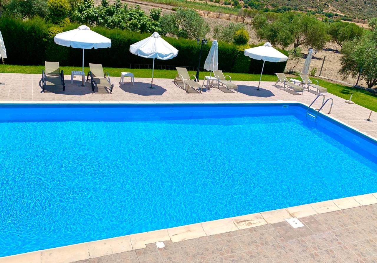 Himonas Apartments Pissouri Eksteriør billede